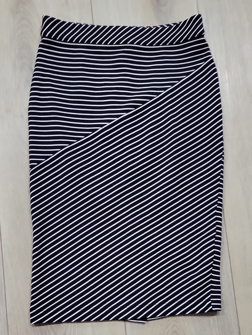 Banana Republic Black and White Striped Pencil Skirt